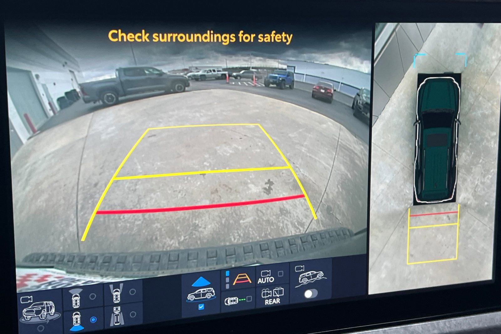 Used 2025 Toyota 4Runner Trailhunter image 16