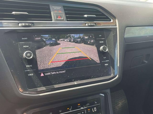 Used 2022 Volkswagen Tiguan SE image 27