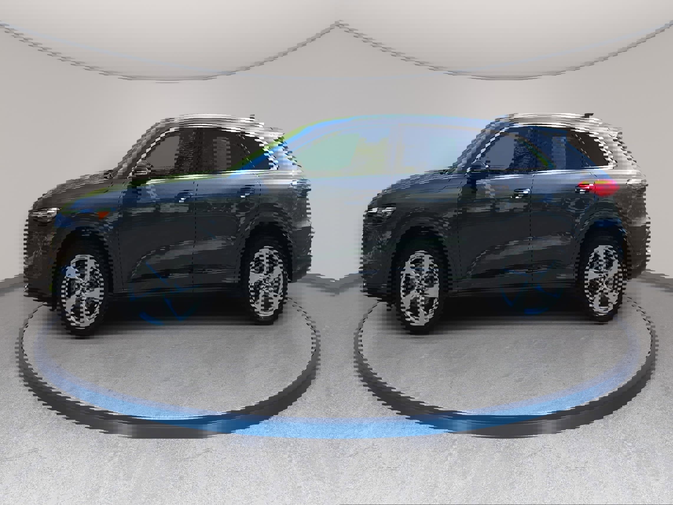 Used 2025 Audi Q5 Premium Plus w/ Premium Plus image 8