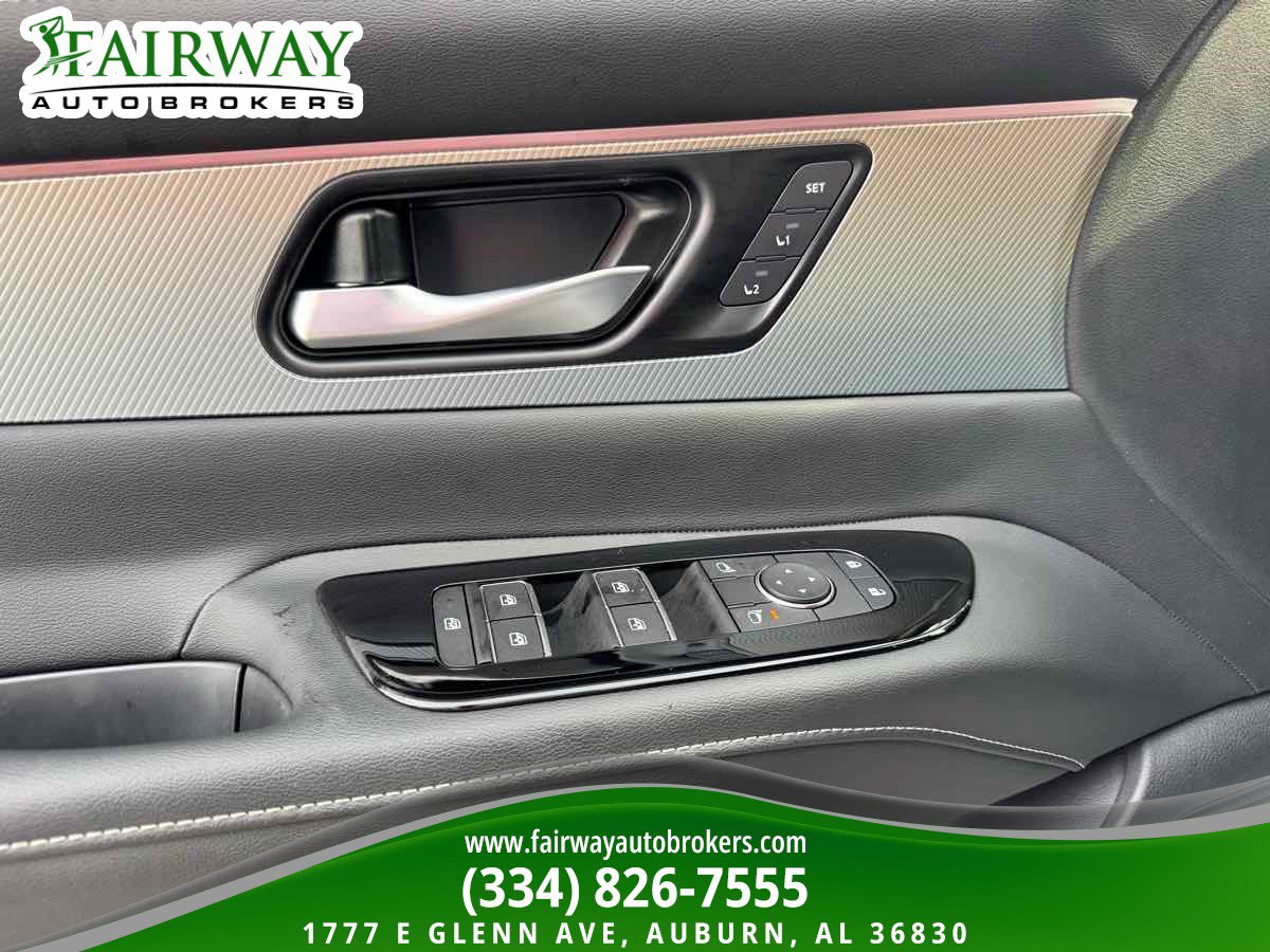 Used 2025 Nissan Murano SL AWD/4WD image 15