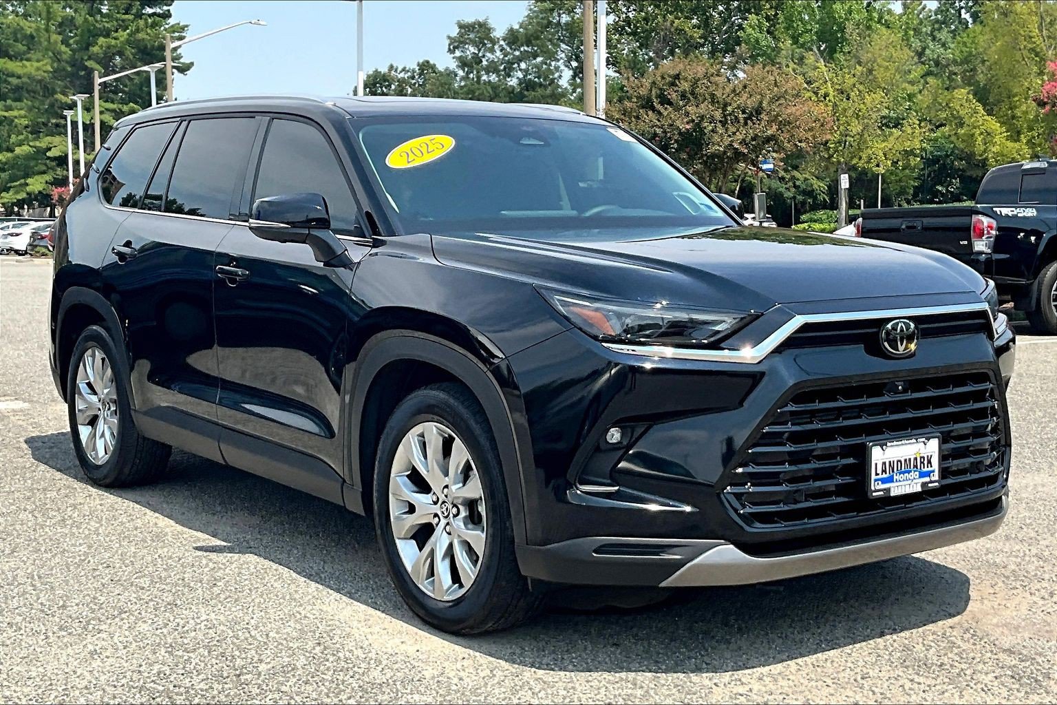 Used 2025 Toyota Grand Highlander AWD Hybrid image 11