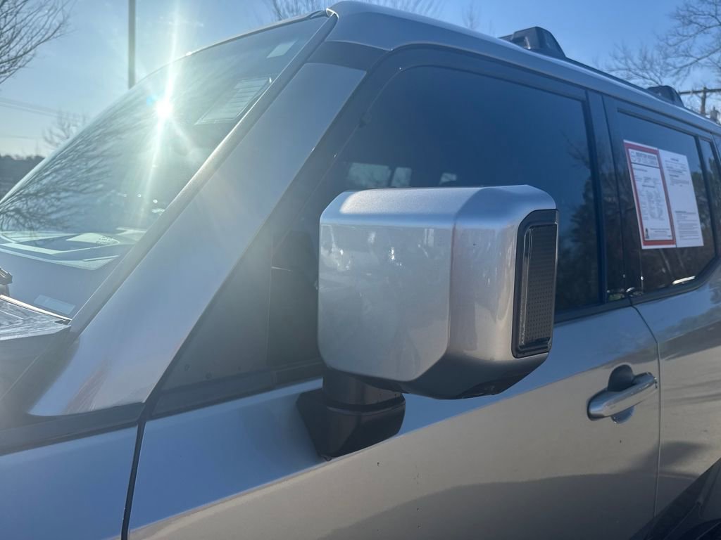 Used 2024 Lexus GX 550 w/ Accessory Package (2T) AWD/4WD image 31