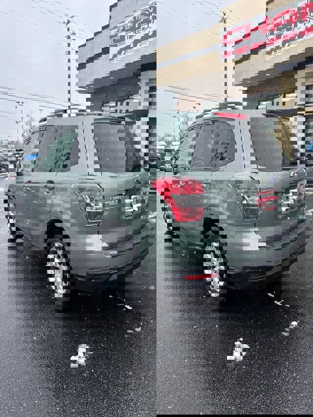 Used 2014 Subaru Forester 2.5i Premium w/ All-Weather Package image 8