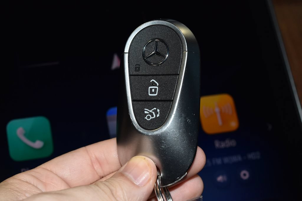 Certified 2025 Mercedes-Benz C 300 4MATIC Sedan image 14