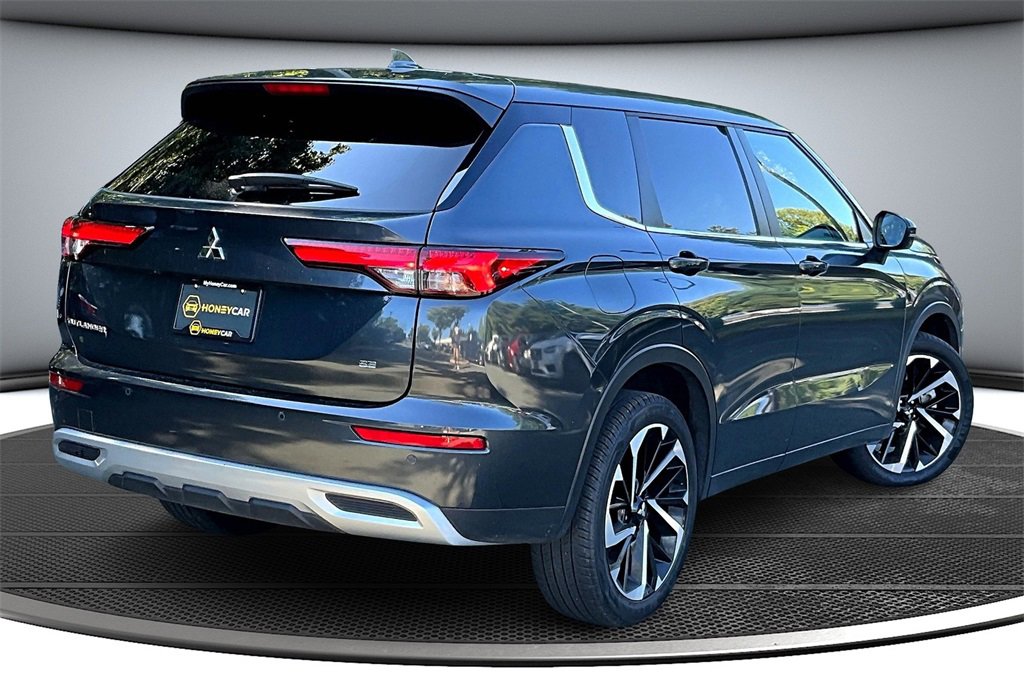 Used 2024 Mitsubishi Outlander SE image 6