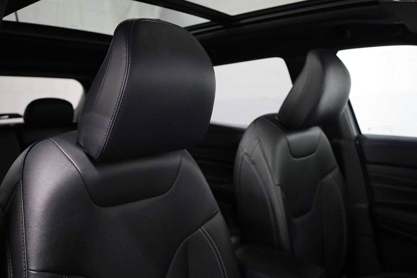 Used 2023 Jeep Compass High Altitude AWD/4WD image 21