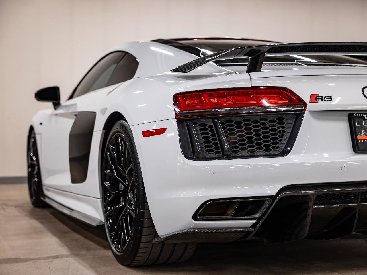 Used 2017 Audi R8 V10 plus image 30