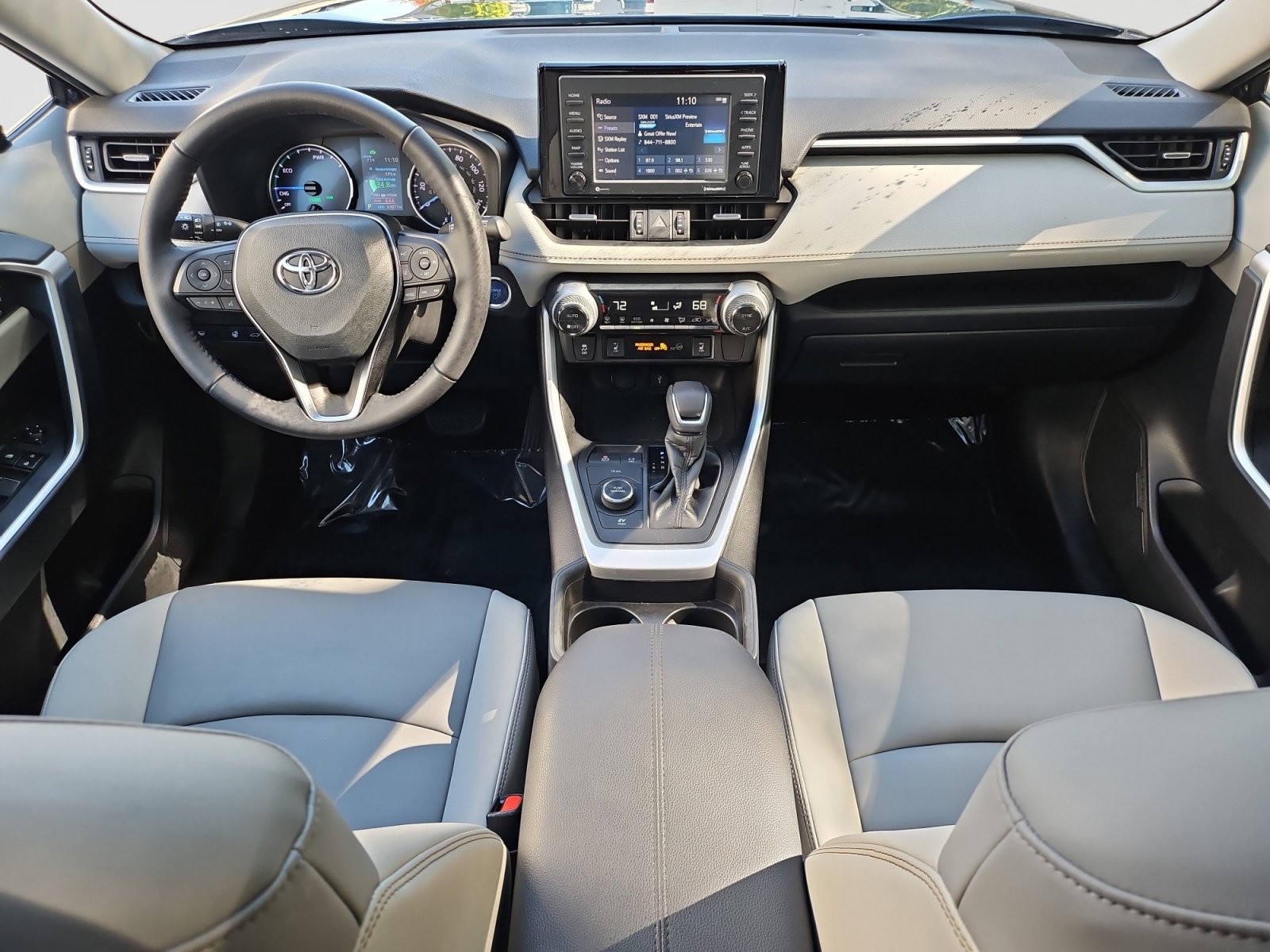 Used 2021 Toyota RAV4 XLE Premium AWD/4WD image 16