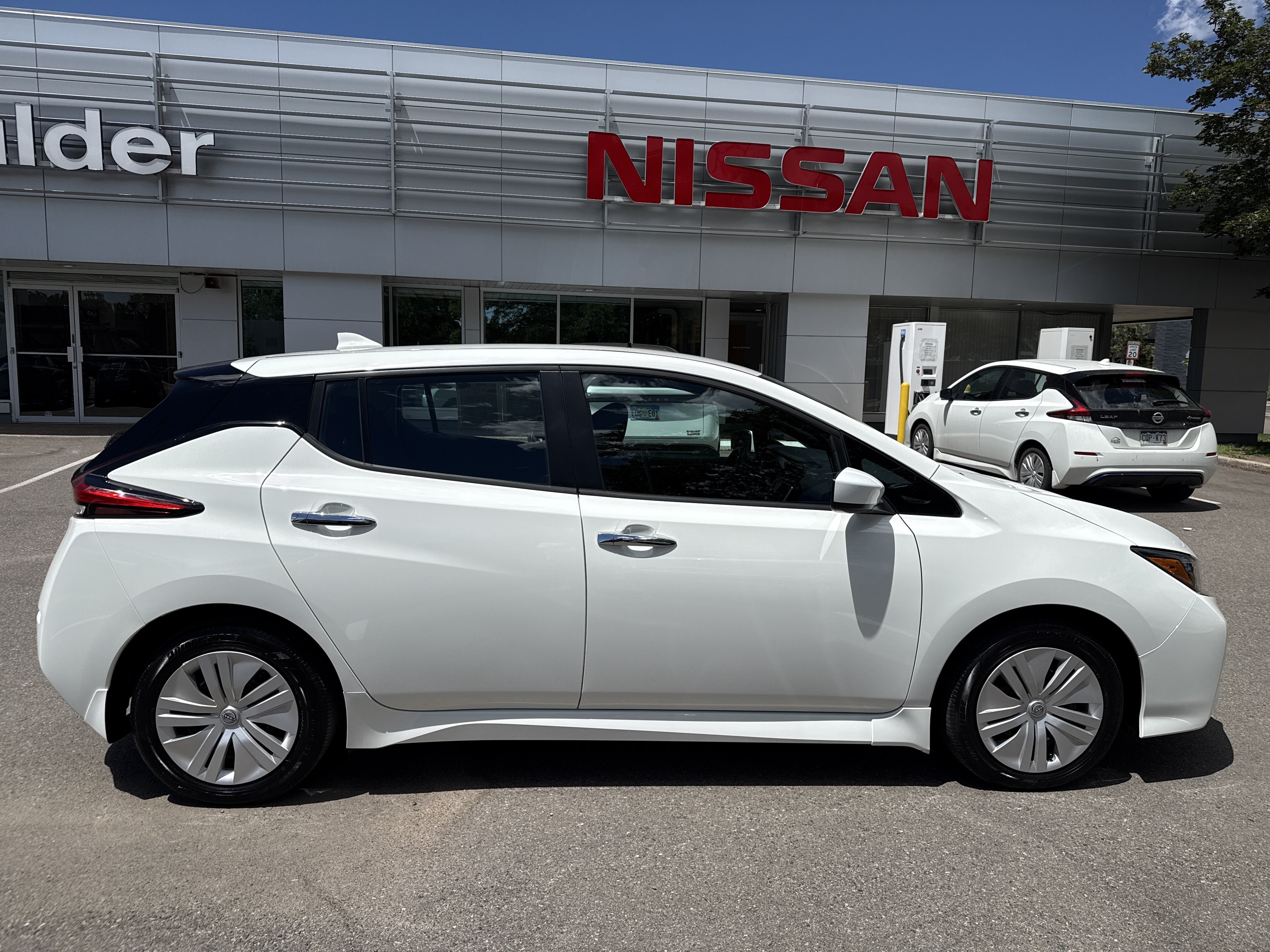 Certified 2025 Nissan Leaf S FWD image 10