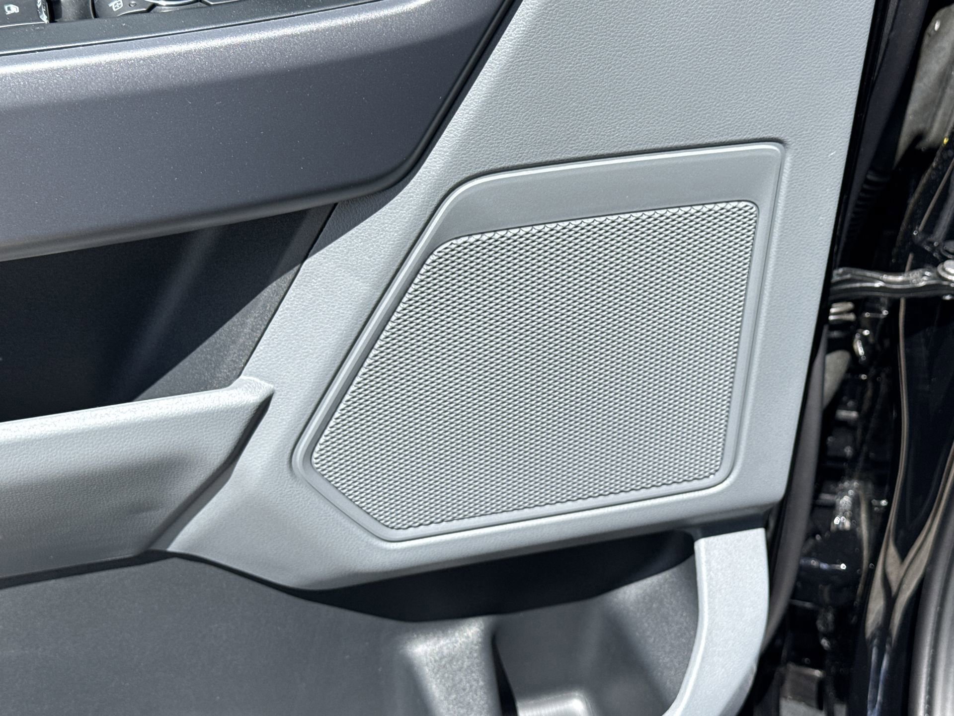 Used 2025 Ford F150 Lightning XLT image 48