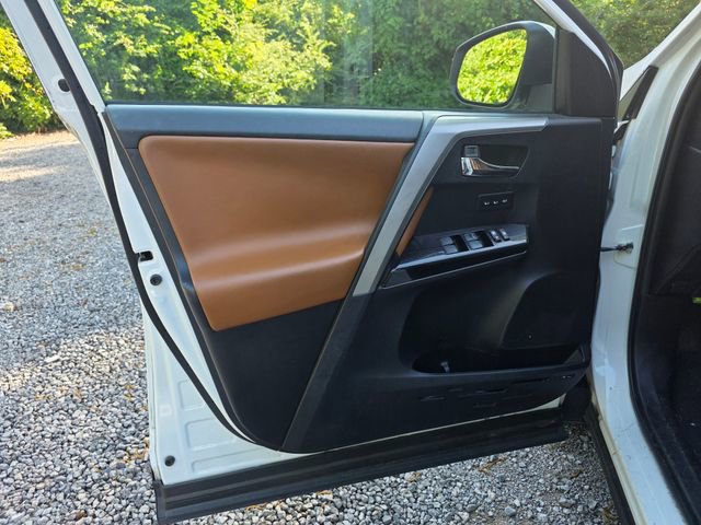Used 2018 Toyota RAV4 Limited w/ Advanced Technology Package FWD image 16