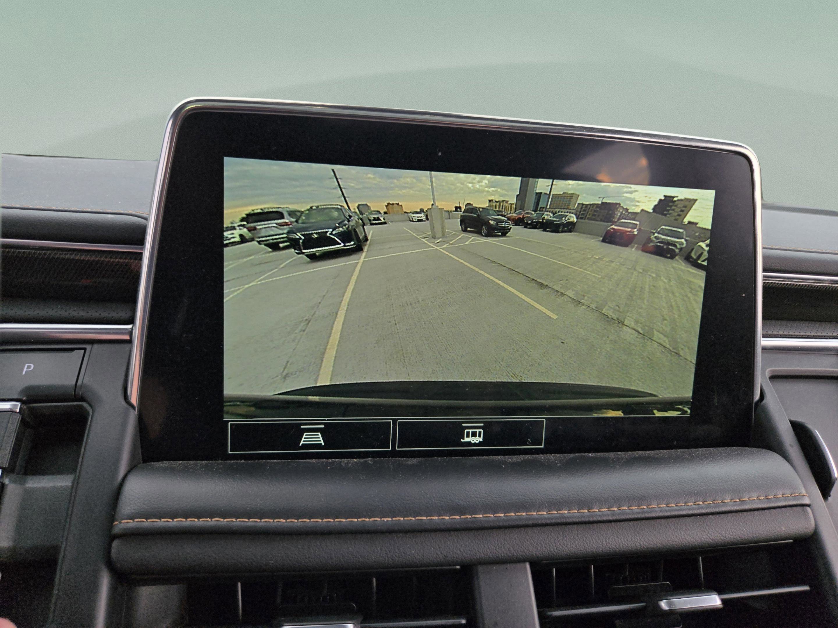 Used 2021 GMC Yukon XL AT4 w/ Rear Media and Nav Package AWD/4WD image 23