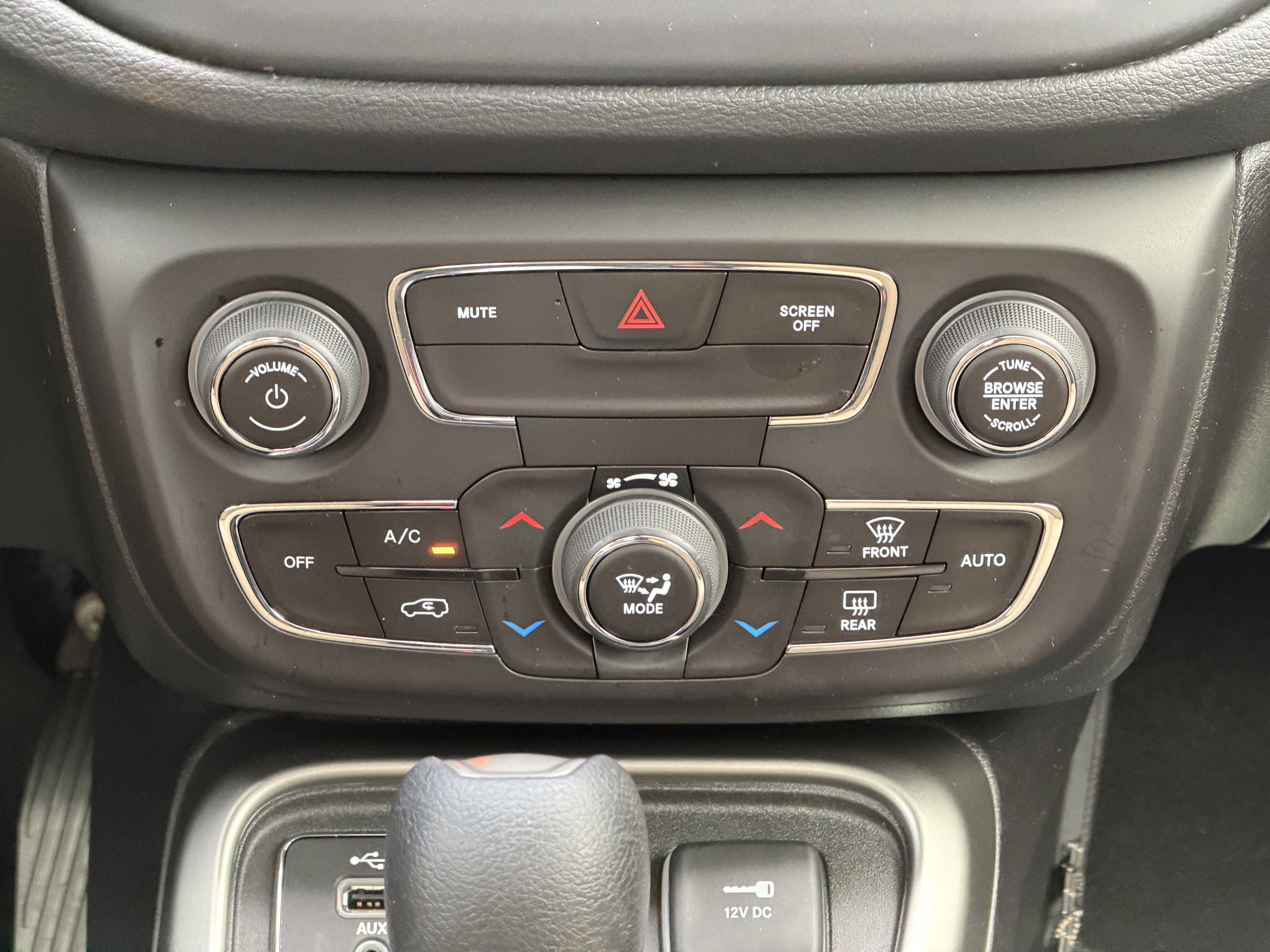 Used 2020 Jeep Compass Sport w/ Tech Group image 21