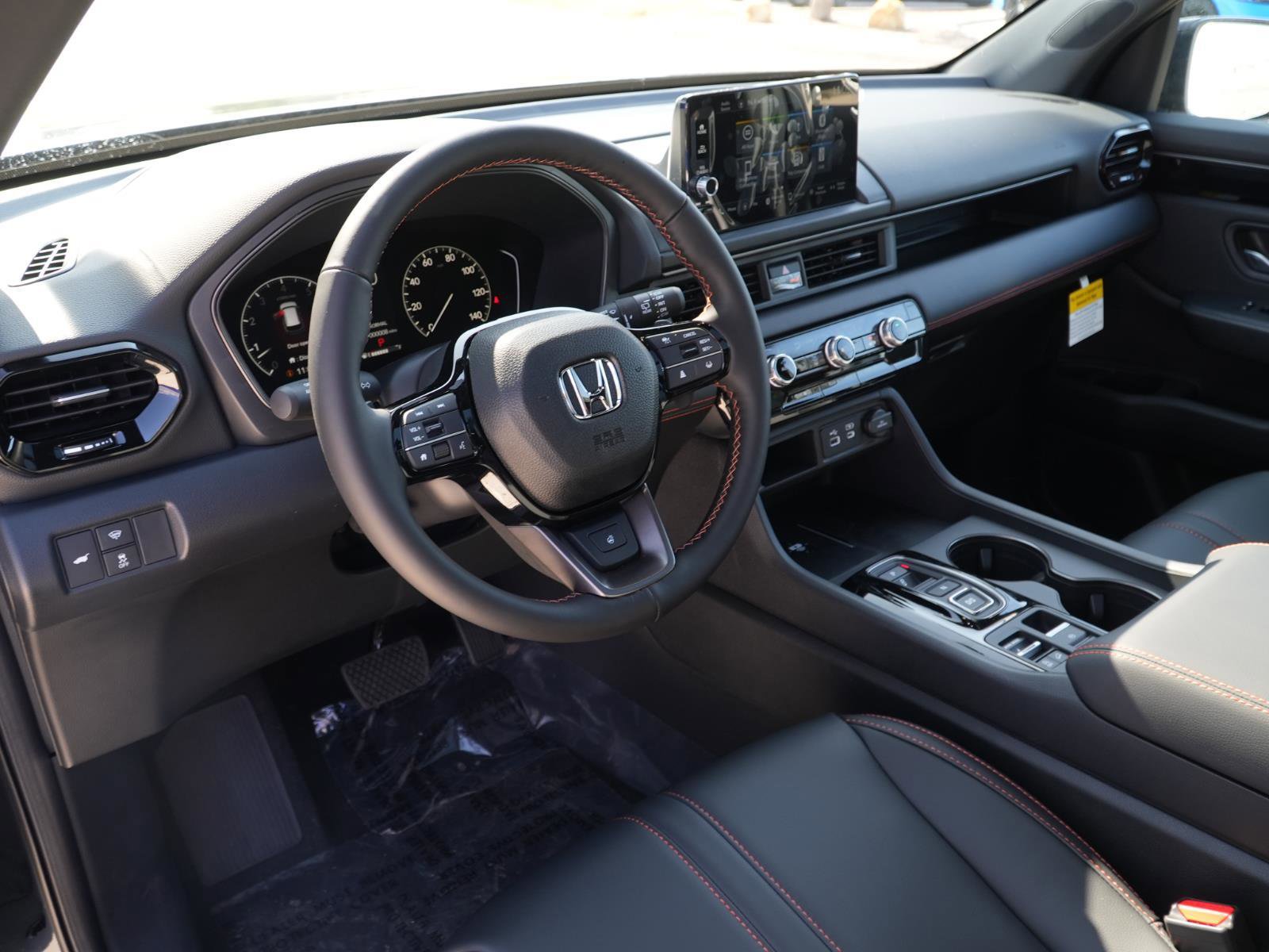 New 2025 Honda Pilot TrailSport image 15