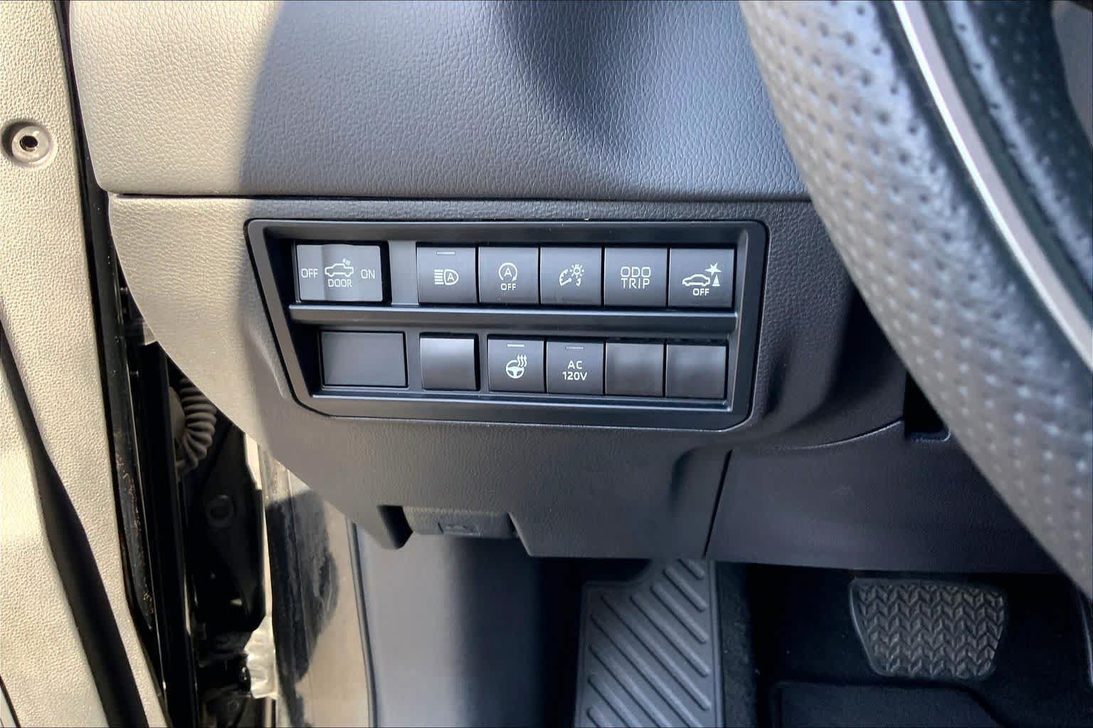 Used 2023 Toyota Tundra Limited AWD/4WD image 36