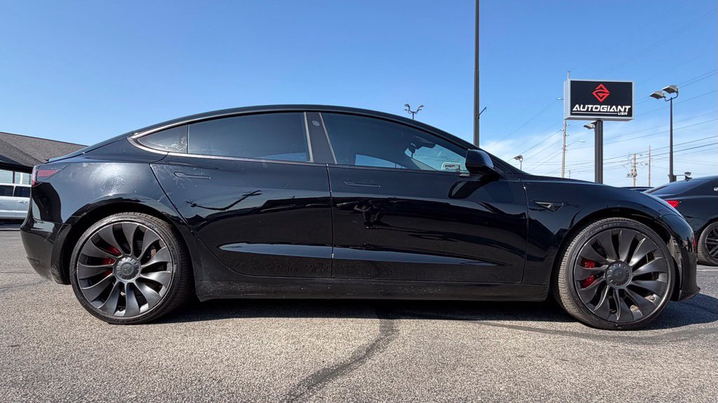 Used 2022 Tesla Model 3 Performance AWD/4WD image 9