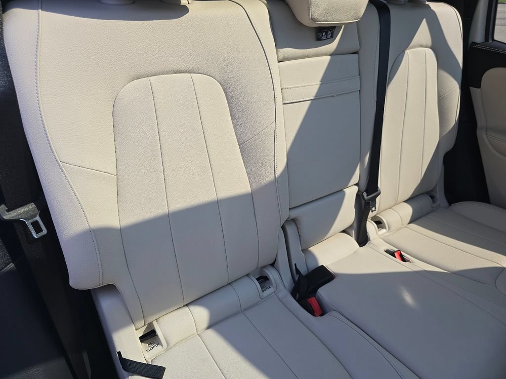 Used 2025 Mercedes-Benz GLB 250 4MATIC image 20