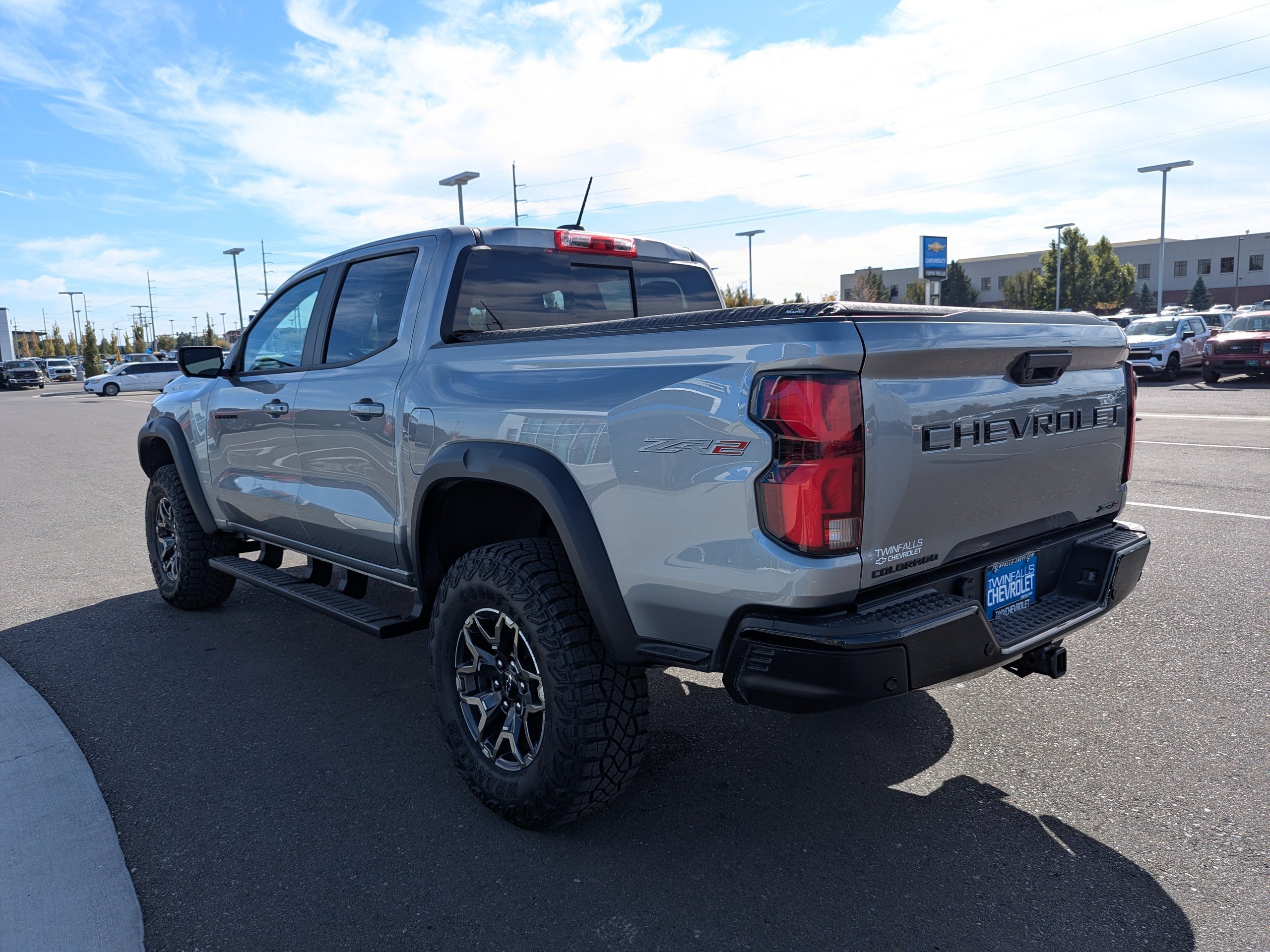 Certified 2026 Chevrolet Colorado ZR2 w/ Technology Package AWD/4WD image 36