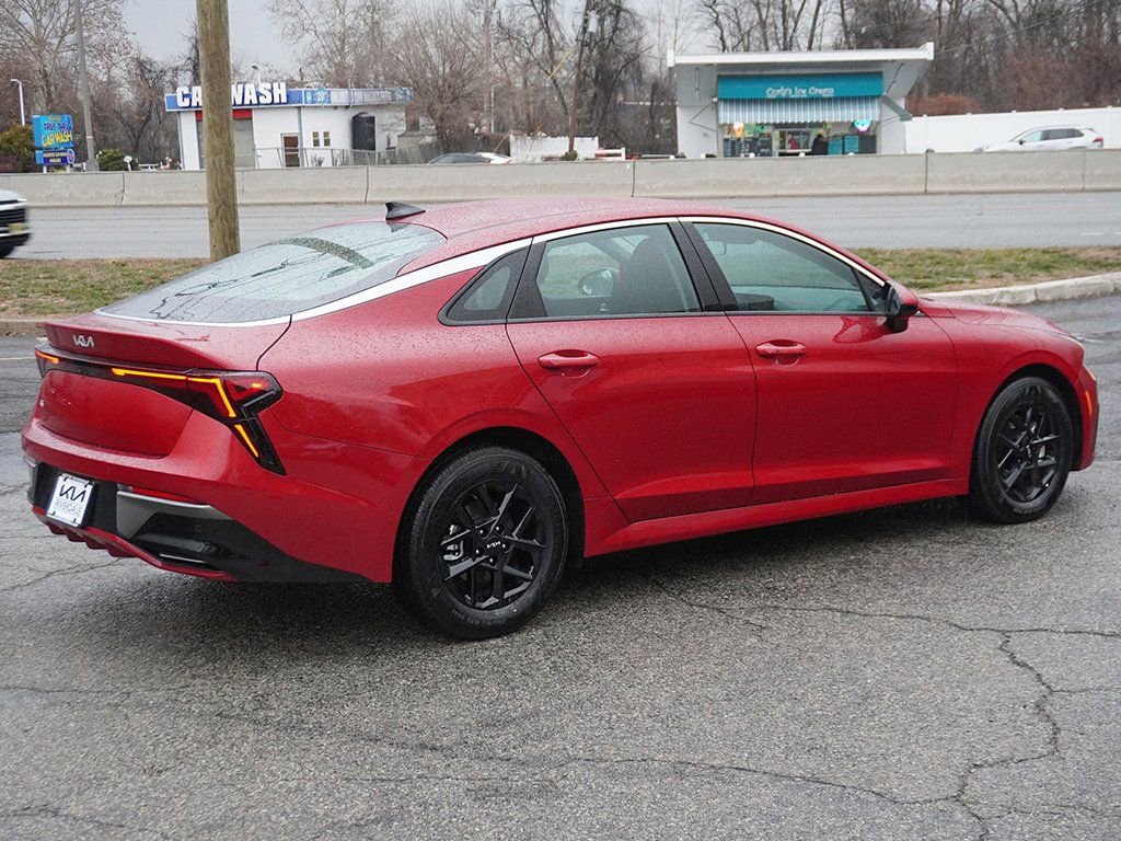Used 2025 Kia K5 LXS image 9