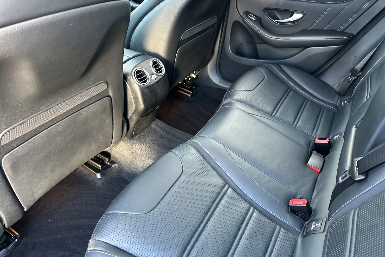 Used 2020 Mercedes-Benz GLC 63 AMG 4MATIC Coupe image 4