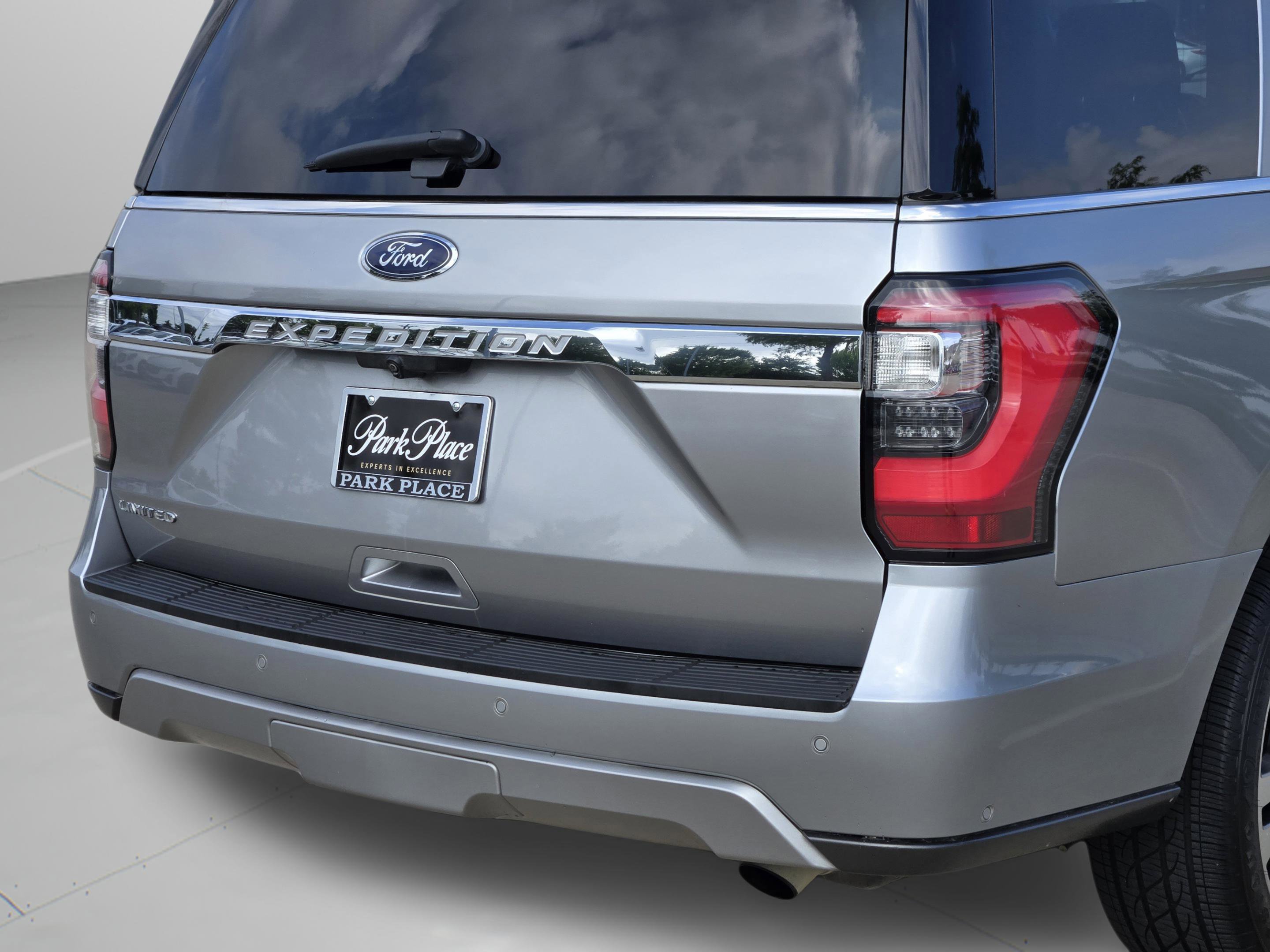 Used 2020 Ford Expedition Limited w/ Equipment Group 302A RWD image 41