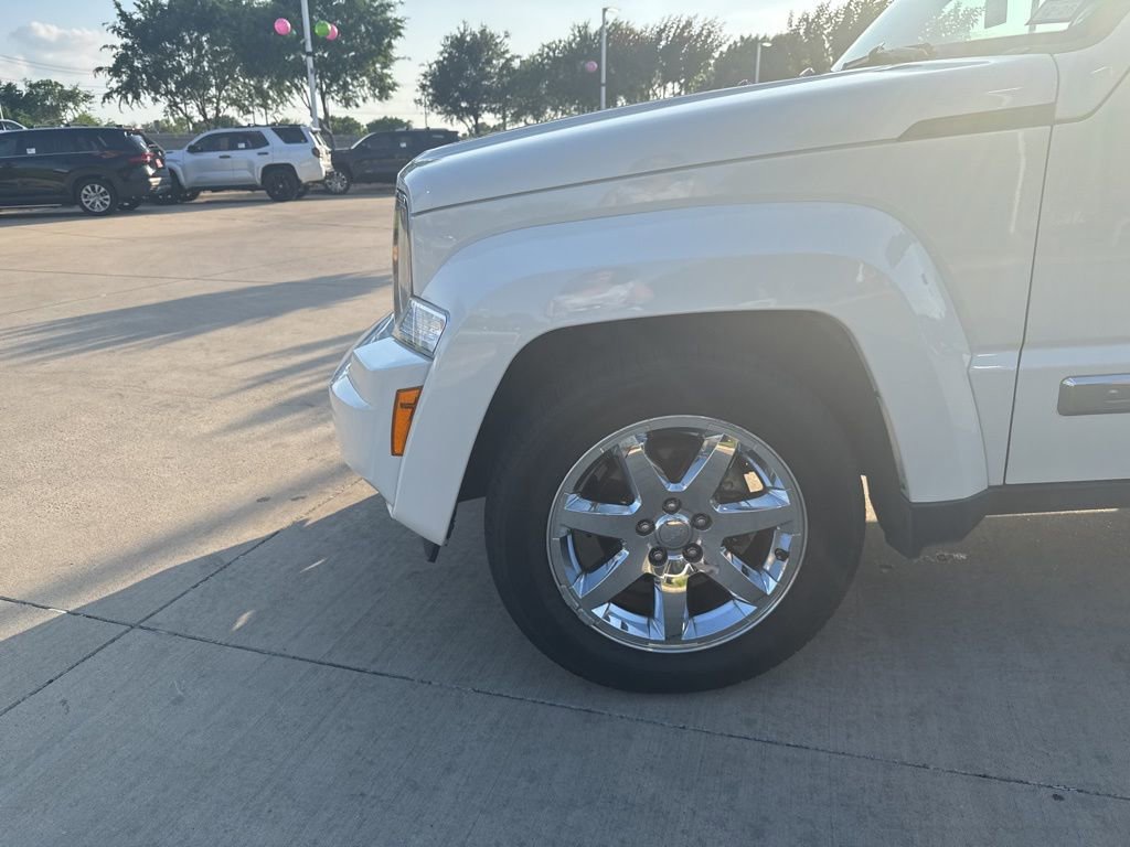 Used 2008 Jeep Liberty Limited w/ Premium Group II image 5