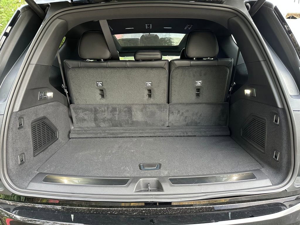 New 2026 Cadillac Escalade IQL Luxury AWD/4WD image 14