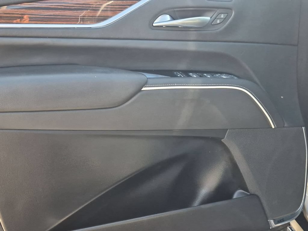 Certified 2022 Cadillac Escalade Premium Luxury RWD image 15