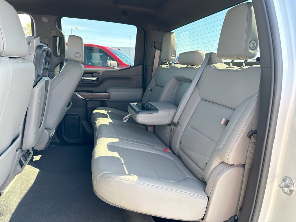 Used 2022 GMC Sierra 1500 SLT w/ X31 Off-Road Package AWD/4WD image 23