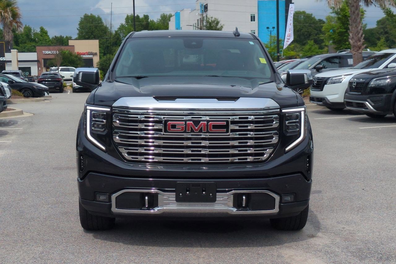 Used 2024 GMC Sierra 1500 Denali w/ Denali Reserve Package AWD/4WD image 9
