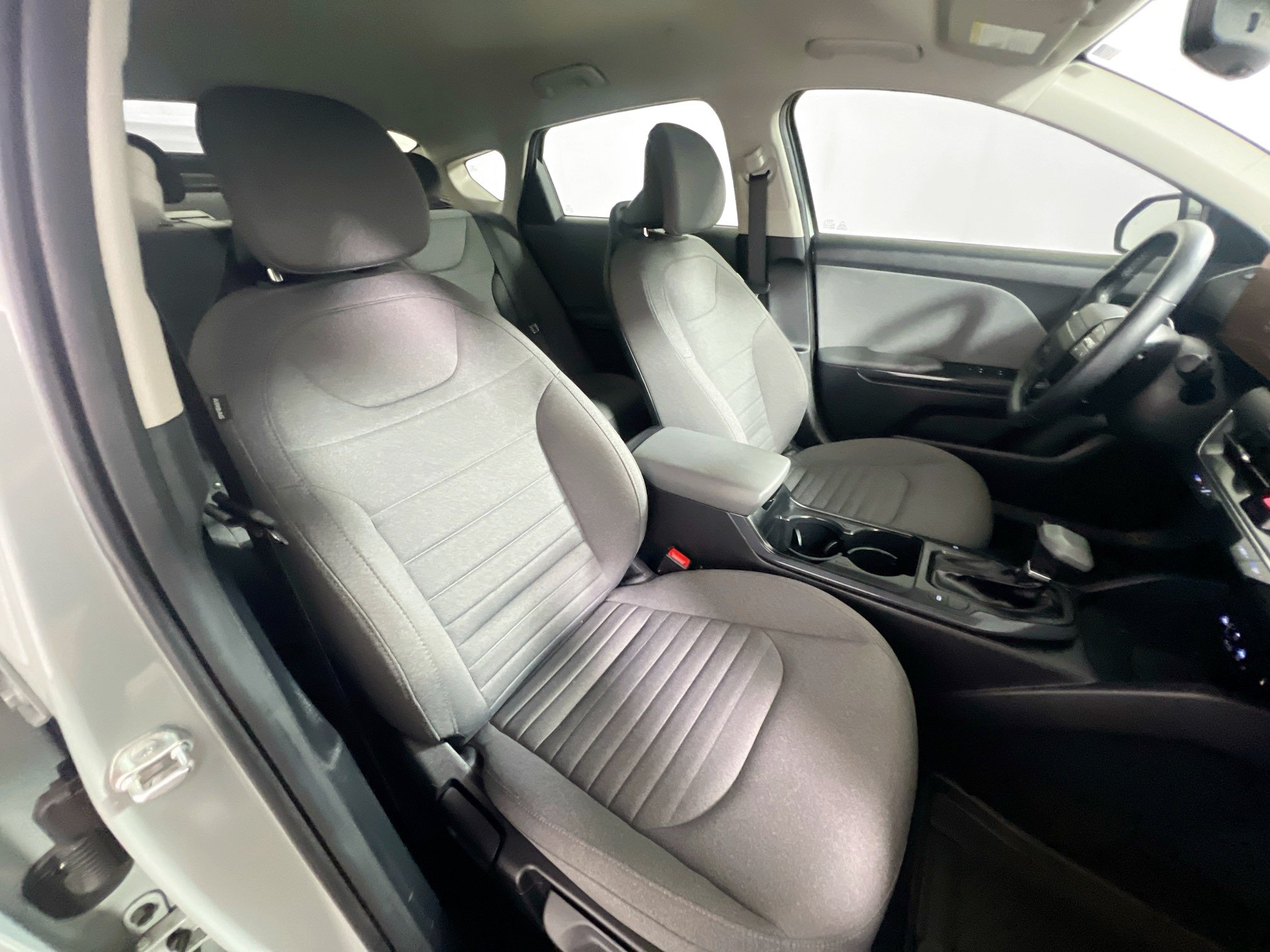 Used 2025 Kia K4 EX FWD image 29
