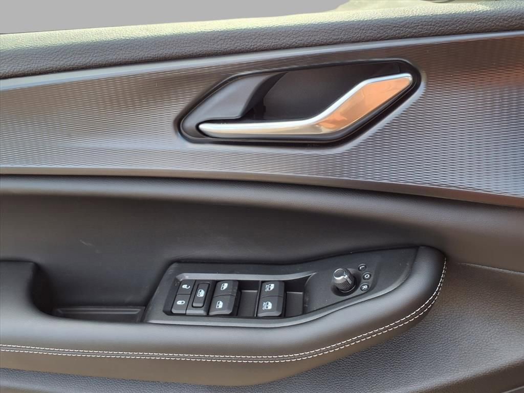New 2025 Jeep Grand Cherokee Laredo AWD/4WD image 15