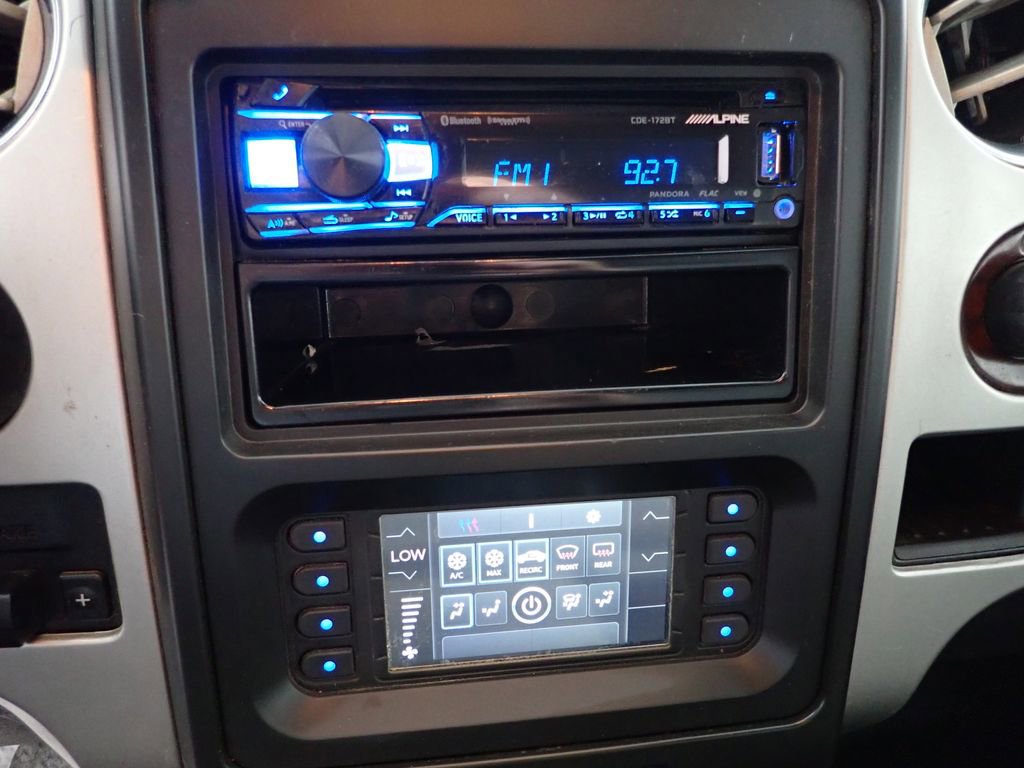 Used 2013 Ford F150 XLT w/ Luxury Equipment Group AWD/4WD image 3