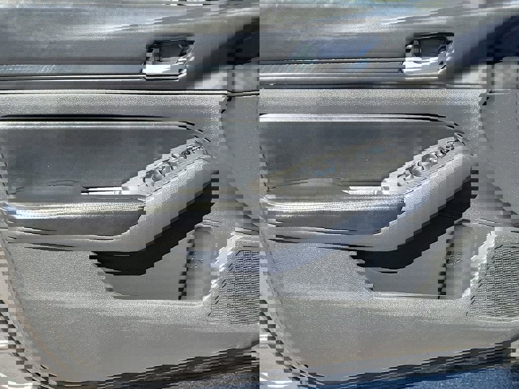 Used 2024 Nissan Altima 2.5 SV image 6