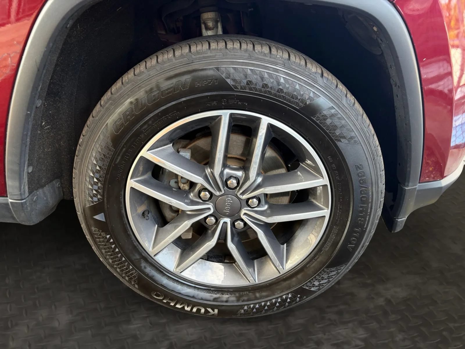 Used 2019 Jeep Grand Cherokee Limited AWD/4WD image 37