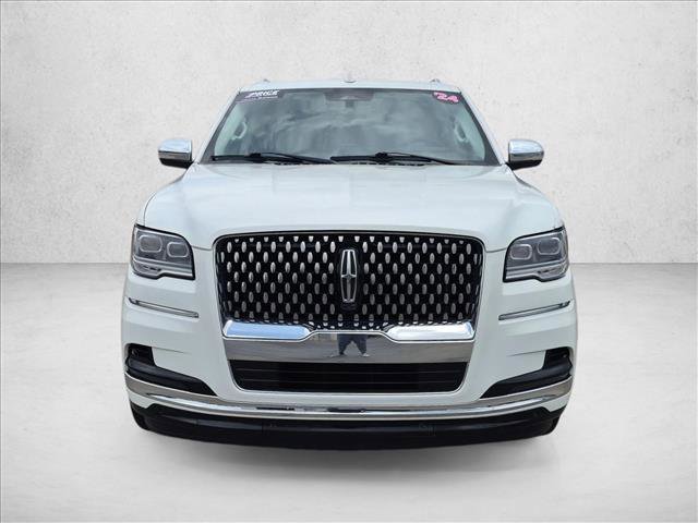 Used 2024 Lincoln Navigator L Black Label AWD/4WD image 2