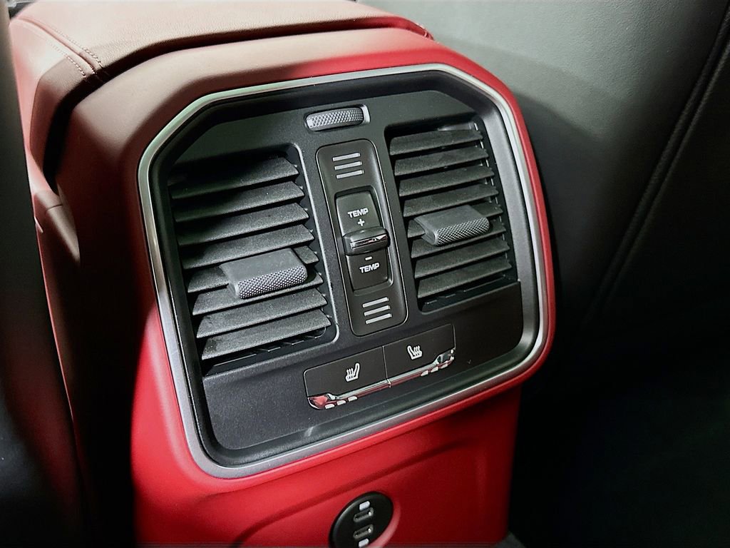 New 2026 Porsche Macan S image 27