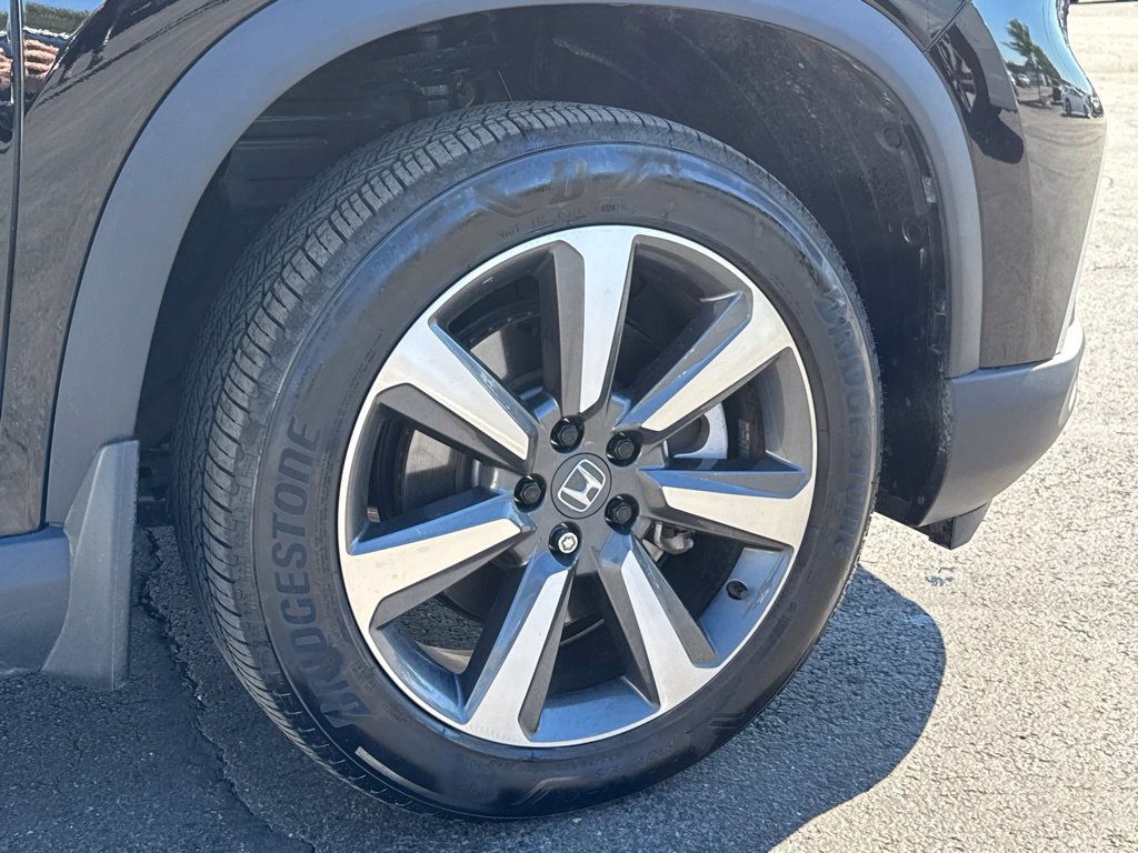 Used 2025 Honda Pilot Elite image 9