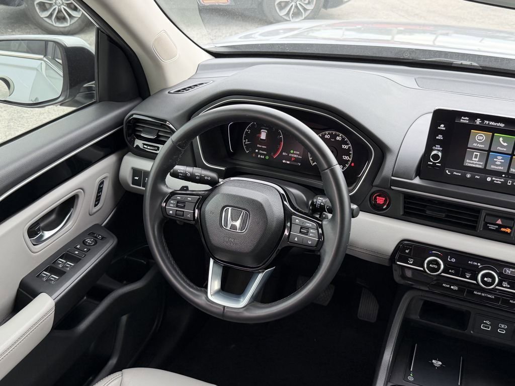 Used 2025 Honda Pilot EX-L image 15