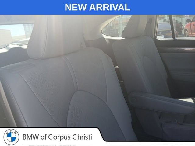 Used 2020 Toyota Highlander Platinum AWD/4WD image 12