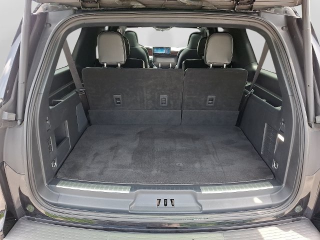 Used 2022 Lincoln Navigator L Reserve w/ Equipment Group 201A AWD/4WD image 33