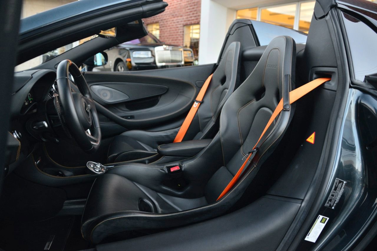 Used 2020 McLaren 600LT Spider RWD image 15