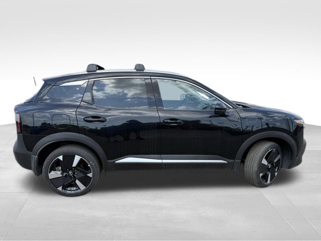 New 2026 Nissan Kicks SR w/ Cold Weather Package FWD image 8
