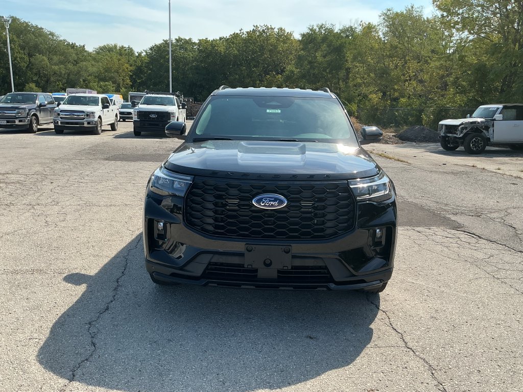 New 2026 Ford Explorer ST-Line AWD/4WD image 7