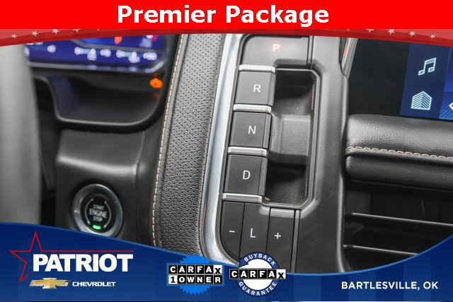 Used 2023 Chevrolet Suburban Premier image 32