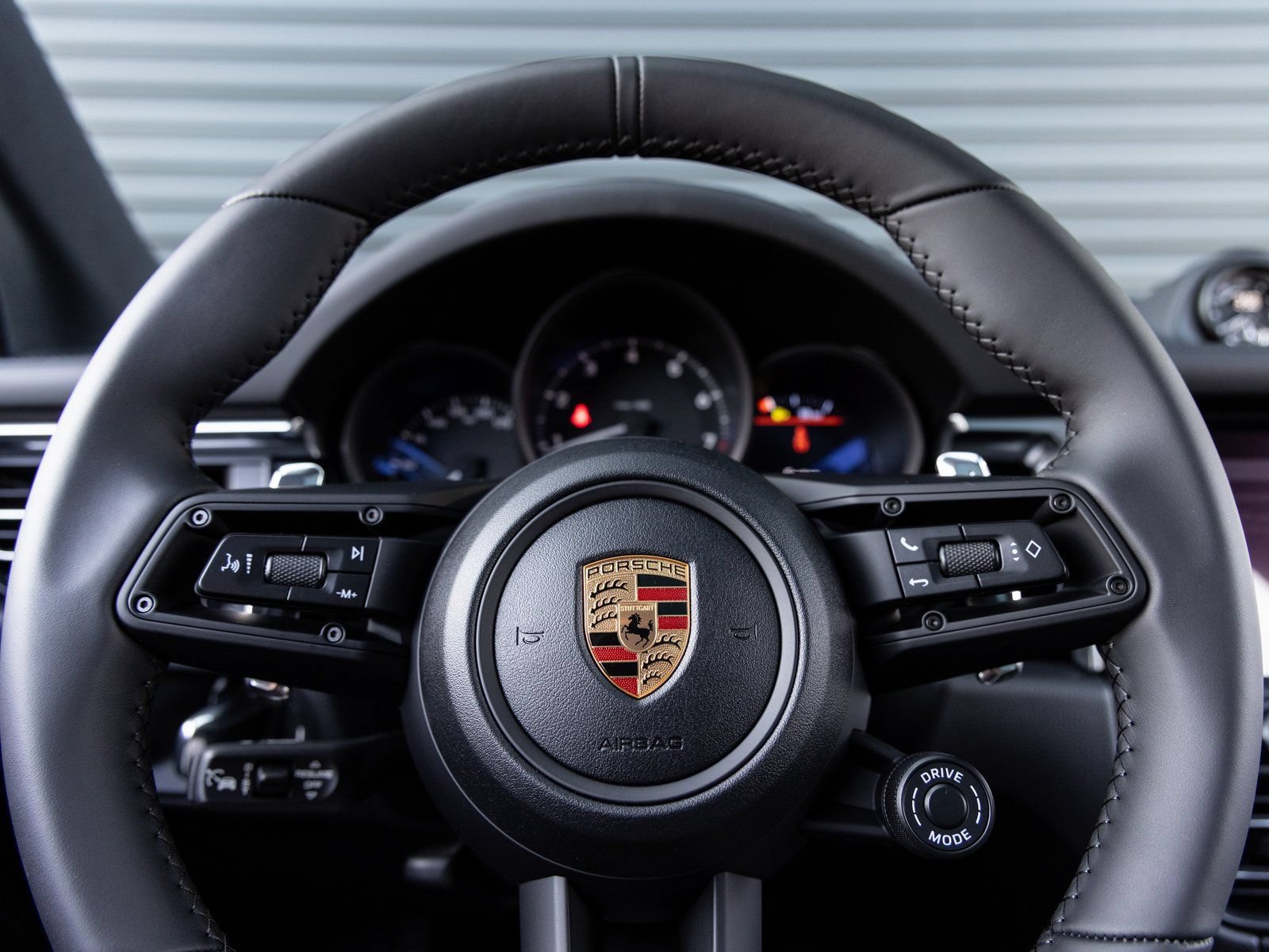 New 2026 Porsche Macan AWD/4WD image 14