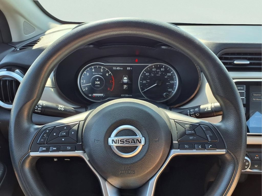 Used 2021 Nissan Versa SV FWD image 15