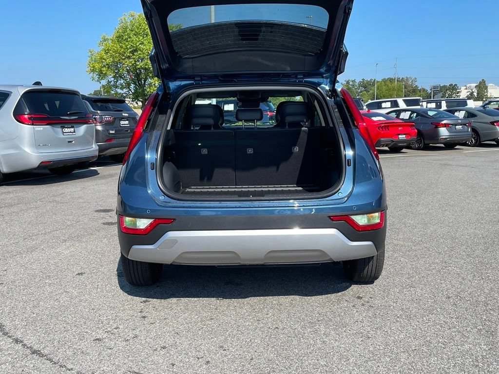 New 2026 Kia Niro EX FWD image 7