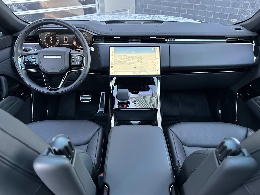 Certified 2025 Land Rover Range Rover Sport Dynamic SE image 18