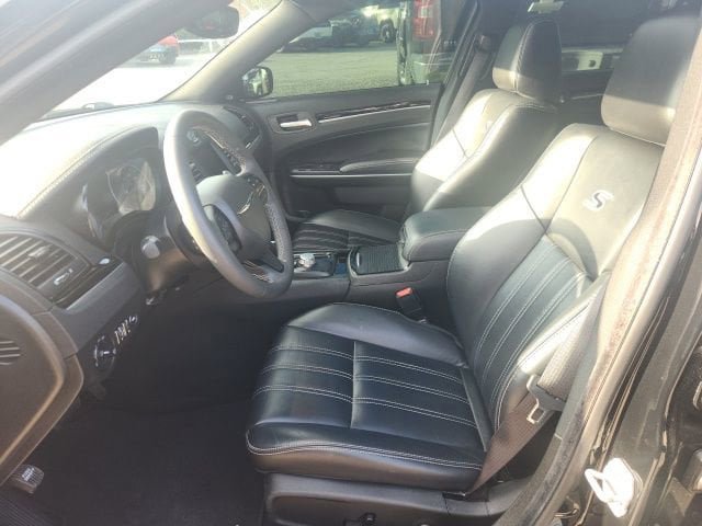 Used 2023 Chrysler 300 S RWD image 11